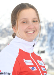 22 giezendanner delia 192