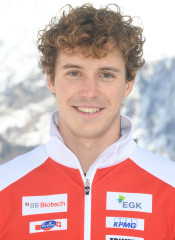 22 mueller nicola 454